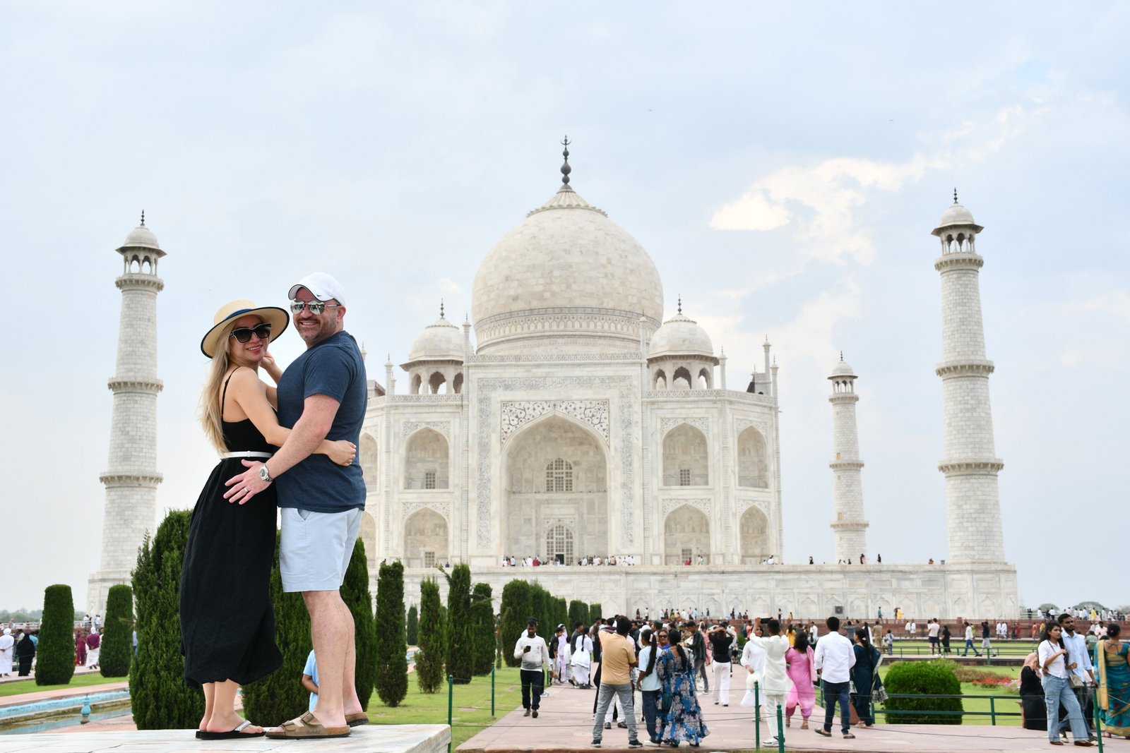 Taj Mahal Tour By Train side image 1