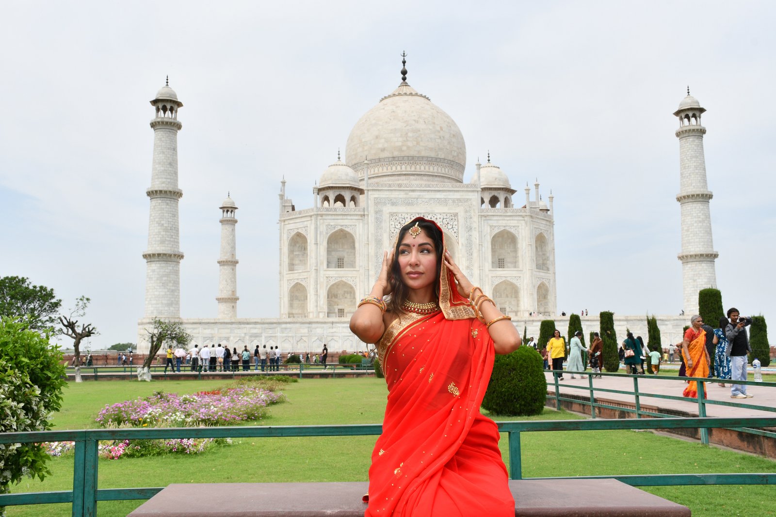 Taj Mahal Tour By Train mobile image 4